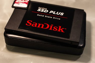 Sandisk SSD sabit diski 