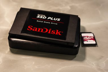 Sandisk SSD sabit diski 