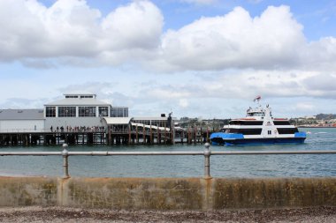 Auckland Skyline Bir Feribottan. 10 Ağustos 2011