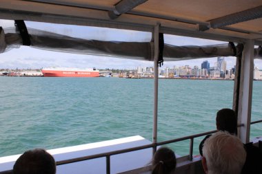 Auckland Skyline Bir Feribottan. 10 Ağustos 2011