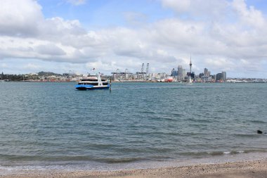 Auckland Skyline Bir Feribottan. 10 Ağustos 2011