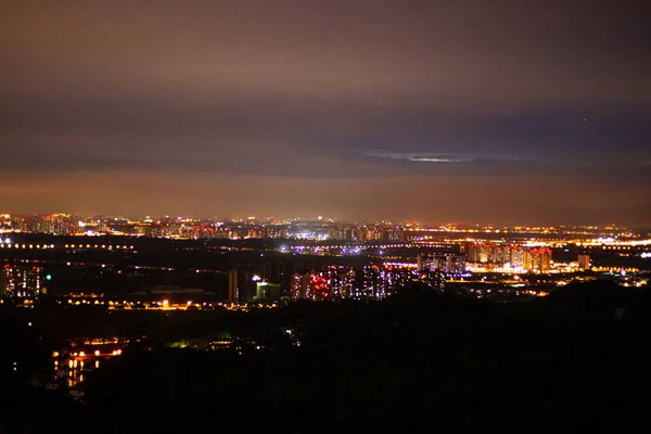 06 Oct 2021 Chengdu, Chine Skyline De Longquan Mountain Peak. — Photo