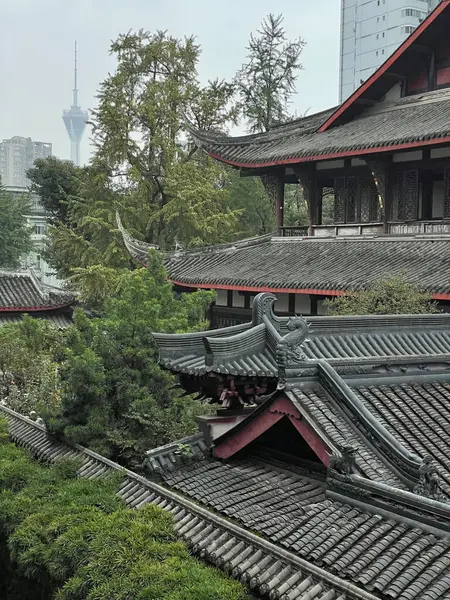 Chengdu, province du Sichuan, Chine - 13 oct. 2021 Taikooli commercial street. — Photo