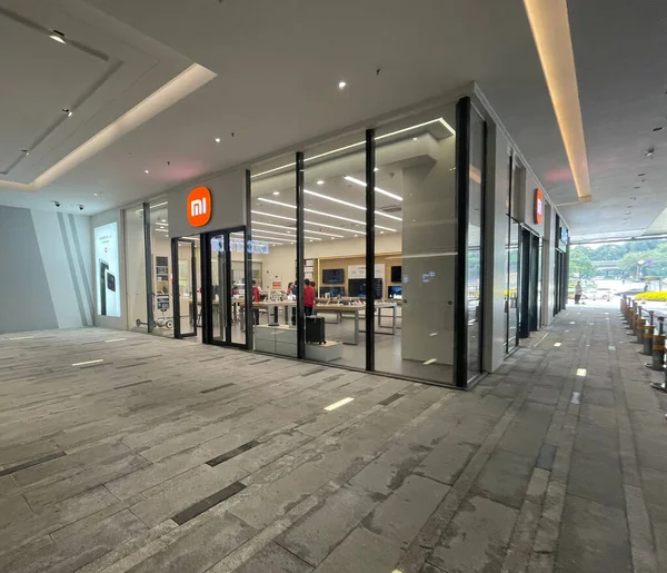 Xiaomi obchod v Chengdu, Čína. 16. října 2021 — Stock fotografie