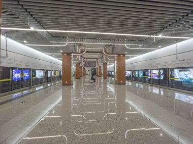 Chengdu, Çin 'de yeni açılan Chengdu 8 numaralı metro hattı..