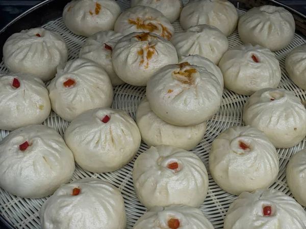 Populair Chinees eten, Plantaardig broodje, China — Stockfoto