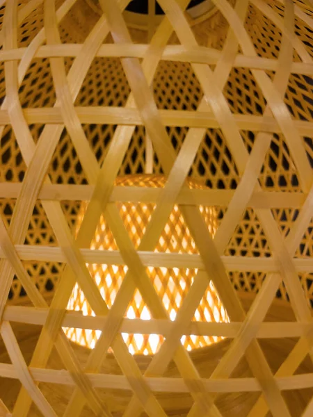 Obývací pokoj Lampa Moderní design Bambusové pozadí — Stock fotografie