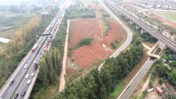 Drone schot van de spoorweg in Chengdu, China. 27 okt 2021 — Stockvideo