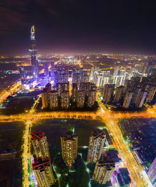 Chengdu stad bij schemering — Stockfoto