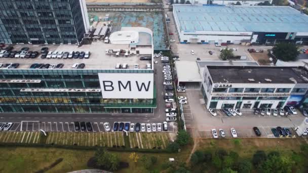 BMW butik i Chengdu, Kina — Stockvideo