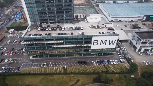 Магазин BMW в Ченду (Китай). — стокове відео