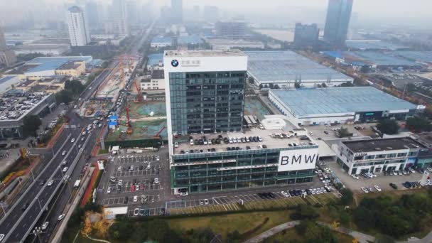 Магазин BMW в Чэнду, Китай — стоковое видео
