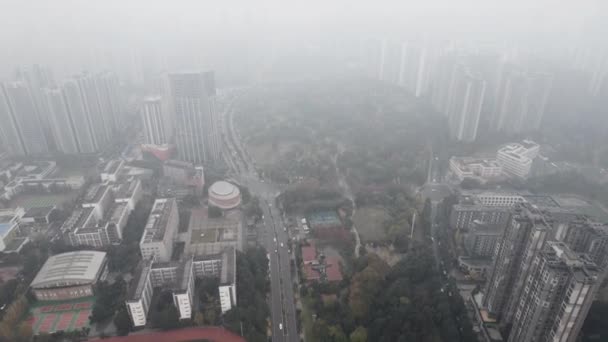 Widok z lotu ptaka na autostradę w Chengdu, Chiny — Wideo stockowe