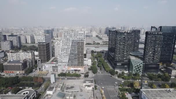 Tráfico por carretera en la ciudad de Chengdu, China — Vídeos de Stock