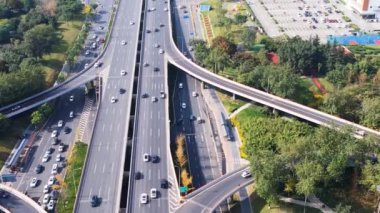 Çin 'in Chengdu şehrinde yol trafiği