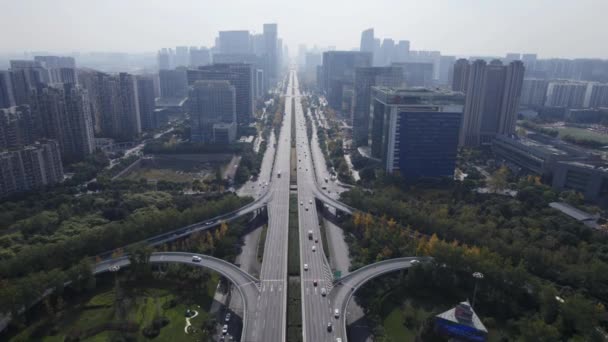Tráfego rodoviário na cidade de Chengdu, China — Vídeo de Stock
