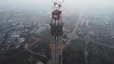 Modern binanın hava fotoğrafçılığı Chengdu, Çin 'in gökyüzü gece görüşü.