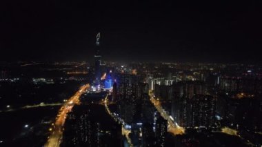 Modern binanın hava fotoğrafçılığı Chengdu, Çin 'in gökyüzü gece görüşü.