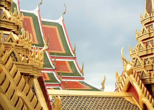 Foto Loha Prasat Wat Ratchanatda — Fotografia de Stock