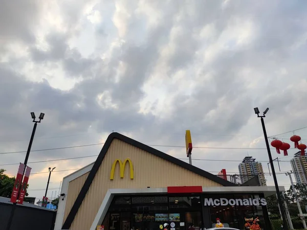 Dec 2021 Bangkok Thailand Mcdonald Storefront Photo — Stockfoto