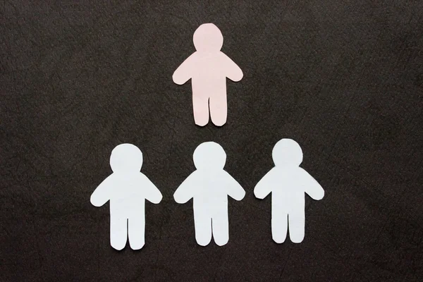 Silhuetas Três Homens Arranjadas Sucessivamente Cortadas Papel Sobre Eles Homem — Fotografia de Stock