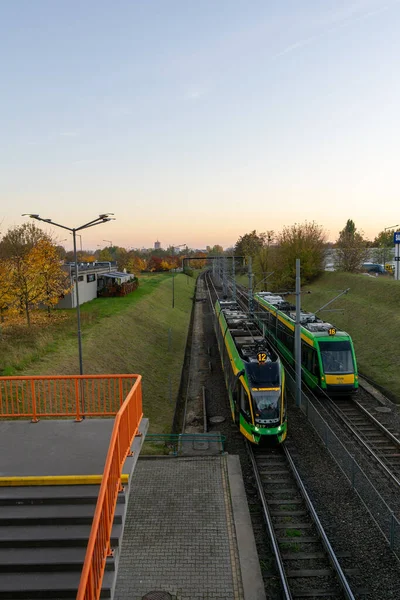Tramvayı hareket ettiren hızlı tramvay rotası.