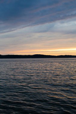 Senset Michigan 'daki Torch Gölü' nde.