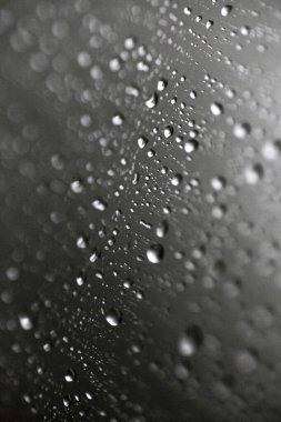 ön camda makro yağmur suyu 