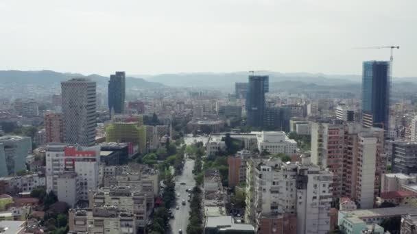 Vista aérea Tirana Albania. — Vídeo de stock