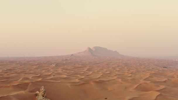 Veduta aerea del deserto a Sharjah Emirati Arabi Uniti. — Video Stock