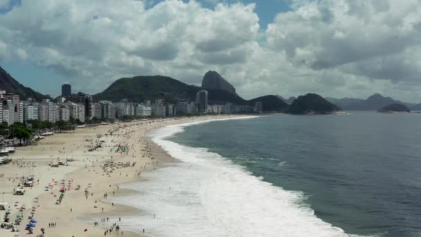 Copacabana Brezilya 'nın hava manzarası. — Stok video