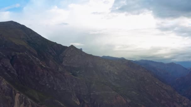 Flygfoto natur Anderna bergen — Stockvideo