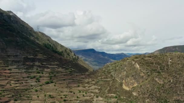 Flygfoto över Anderna i Peru — Stockvideo