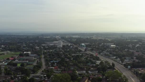 Hava manzaralı Lusaka Zambiya. Şehir manzarası — Stok video