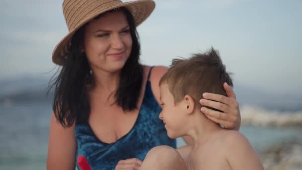 Mom Son Resting Sea Family Spends Vacation Together Ocean Smiling — Stock Video