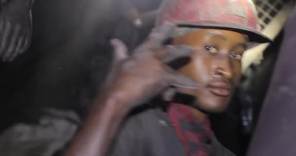 Kilimanjaro Tanzania 2020 Arbetare Tanzanitgruva Högkvalitativ Film — Stockvideo