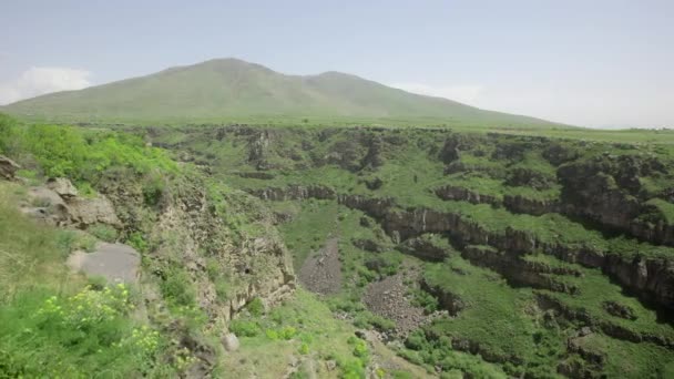 Canyon Paisagem Nas Montanhas Armênia Pedras Com Pedras Penhascos Desfiladeiro — Vídeo de Stock