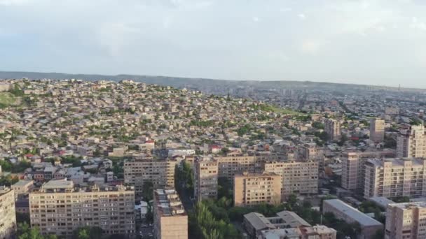 Yerevan Sovyet Mimarisinin Havadan Görünüşü Ermenistan Başkentinde Eski Yüksek Binalar — Stok video