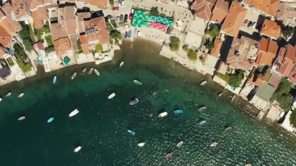 Vista Aérea Ohrid Macedónia Drone Sobrevoou Casas Com Telhados Vermelhos — Vídeo de Stock