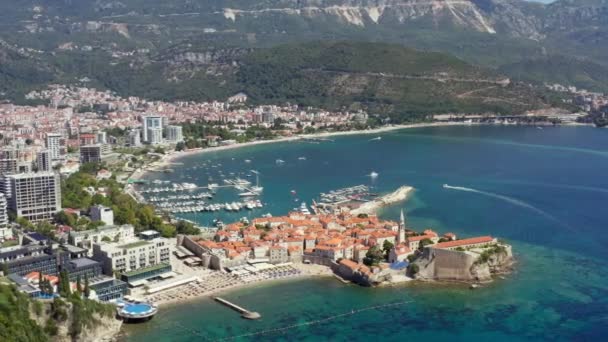 Luftaufnahme Budva Montenegro Drohnenvideo Einer Stadt Der Adriaküste Umgeben Von — Stockvideo