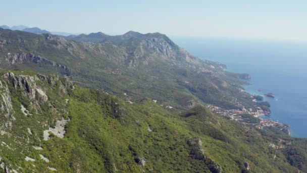 Vista Aérea Montenegro Drone Video Una Carretera Con Coches Que — Vídeos de Stock
