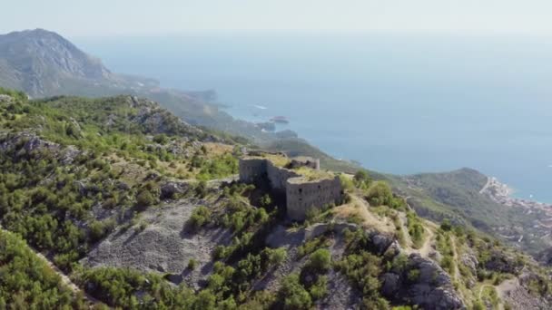 Vista Aérea Fortaleza Medieval Fort Kosmac Montenegro Drone Disparou Ruína — Vídeo de Stock