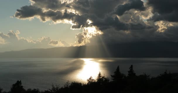 Jezero Ohrid Makedonie Pohled Jezero Stojící Mezi Horami Krásné Nebe — Stock video