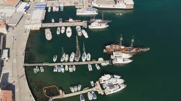 Drone Flying Marina Mediterranean Sea Fishing Boats Yachts Ships Parked — 비디오