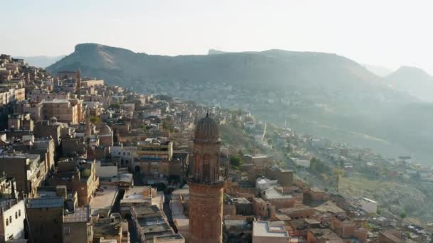 Drone Video Minaret Mosque Old Town Sunrise Beautiful City Middle — Vídeo de Stock