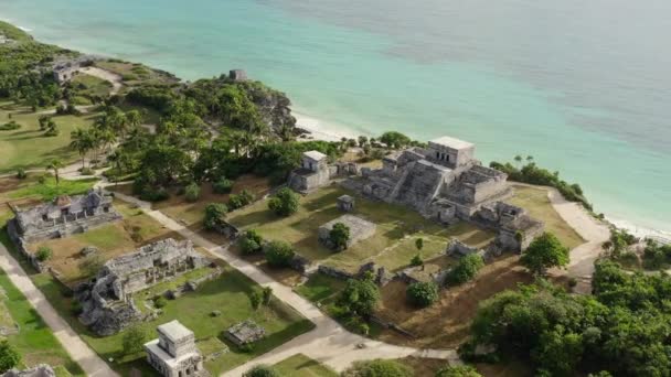 Drone Video Mayan Pyramids Ancient Buildings Temples Stand Rock Sea — Stock Video