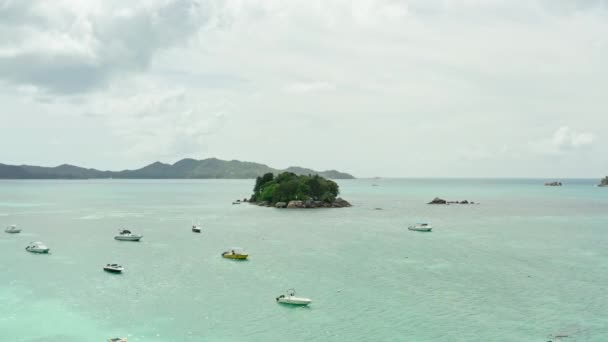 Aerial View Nature Seychelles Bounty Beaches Resort Island Boats Yachts — Video
