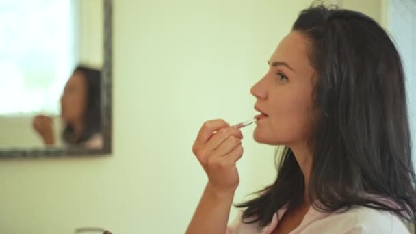 Close Caucasian Girl Painting Her Lips Home Apartment Woman Makes — Vídeo de Stock
