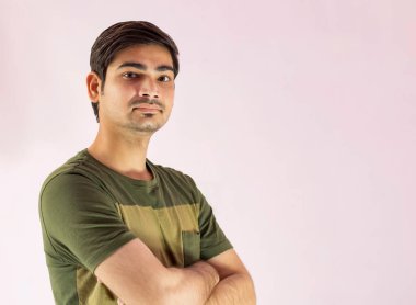 Genç Hintli bir çocuğun portresi..