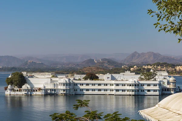 Udaipur Rajasthan Indien December 2020 Hotell Taj Lake Palace Udaipur — Stockfoto